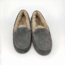 Zapatillas mocasines de gamuza y piel de oveja gris claro Ugg Ansley para dama talla 5 (M)