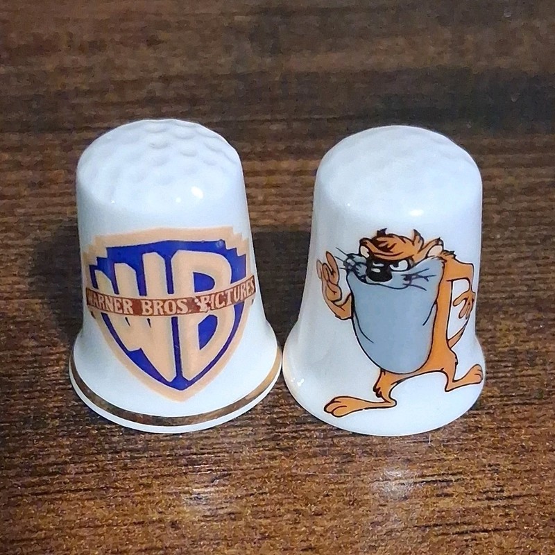 Warner Bros. 2 Fine Bone China Thimbles WB Logo & Tasmanian Devil