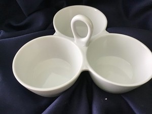 10 STRAWBERRY ST 3 section WHITE CONDIMENT SERVER handle NEW WITH TAG!