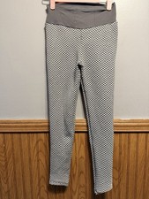Women's Size Medium Gray Textured High Waisted Booty Lifting Leggings New