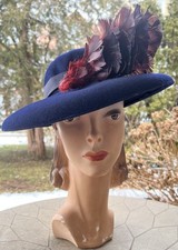 VINTAGE 1940's NAVY BLUE WOOL HAT W/ FEATHERS