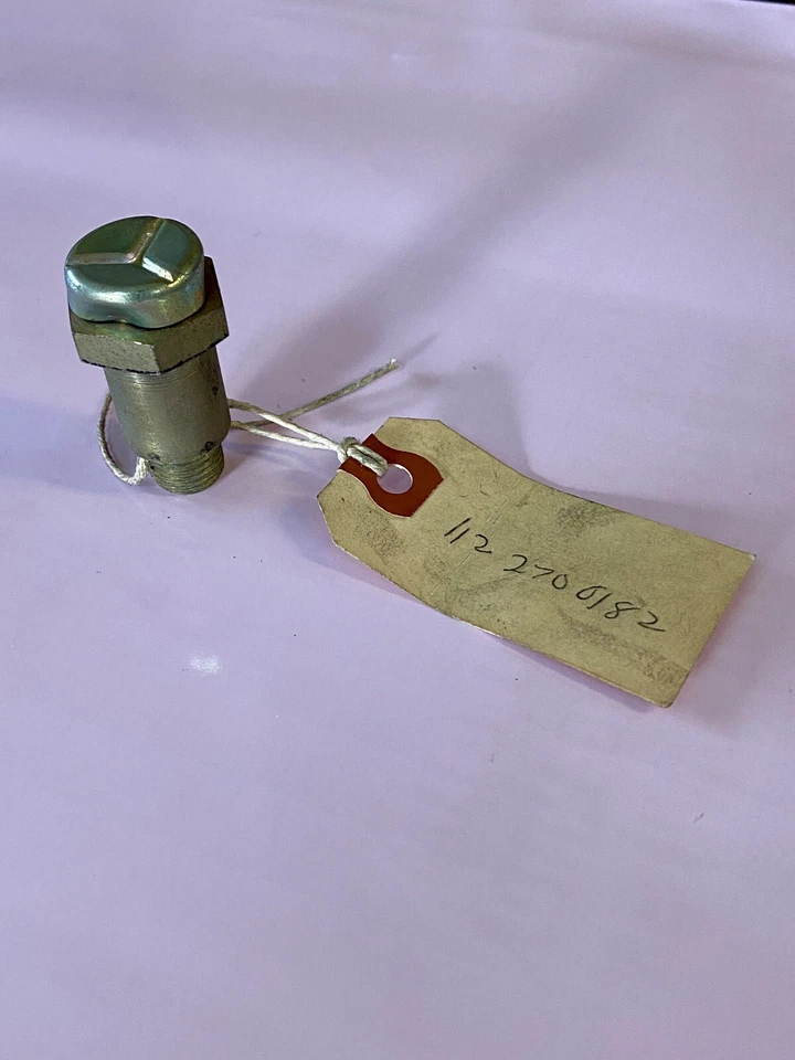 NOS Genuino OEM Mercedes GA230 TRANSMISIÓN AUTOMÁTICA RESPIRADOR VENTILACIÓN 1122700182 Foto 2 de 4