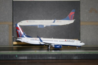 Gemini Jets 1:200 Delta Airlines Boeing 737-800 N3744F (G2DAL032
