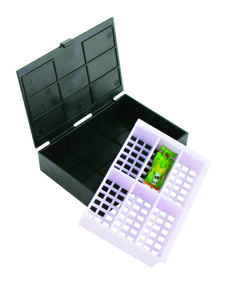 世界上最小的收藏家赛车盒风火轮带神秘汽车 — 第 3/4 张图片