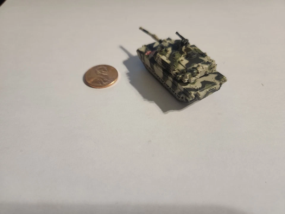 Micro Machines MILITARY M1A1 Abrams Tank Light and Dark Green Red Star Symbol - Image 3 of 4