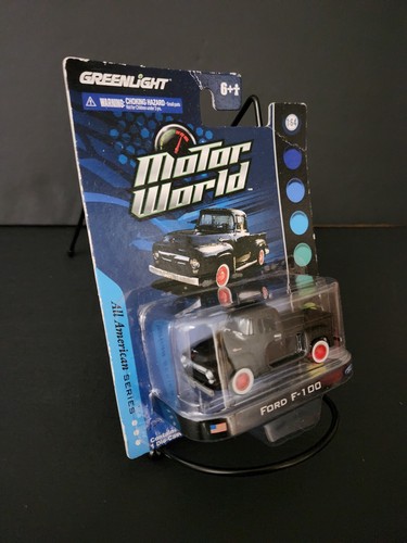 Greenlight Ford F-100 (1956) Motor World All American Series flat black rod - 第 5/12 張圖片