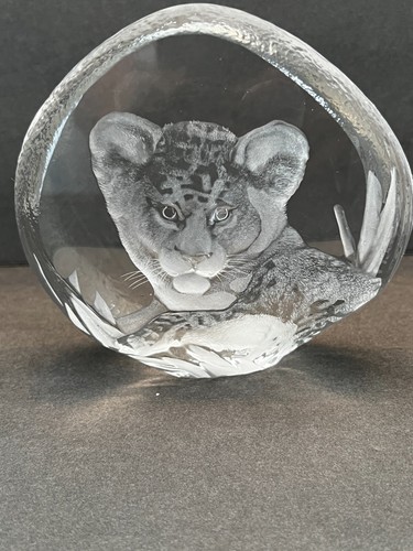 Mats Jonasson Lead Crystal Reverse Etched Lion Cub Sculpture Sweden Signed - Picture 5 of 9