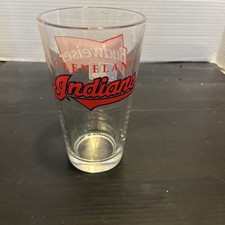 VINTAGE CLEVELAND INDIANS BUDWEISER BEER GLASS MLB 16 OZ PINT GLASS GUARDIANS