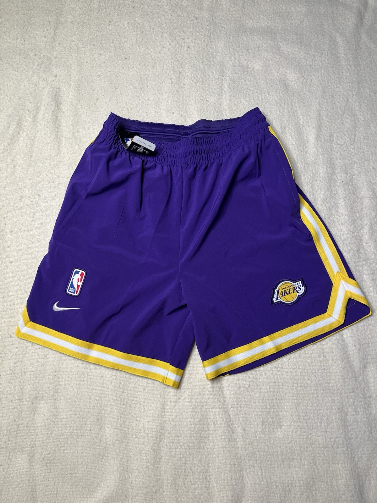 NWT Nike NBA Los Angeles Lakers Purple Basketball Shorts Men’s Medium Jersey VTG