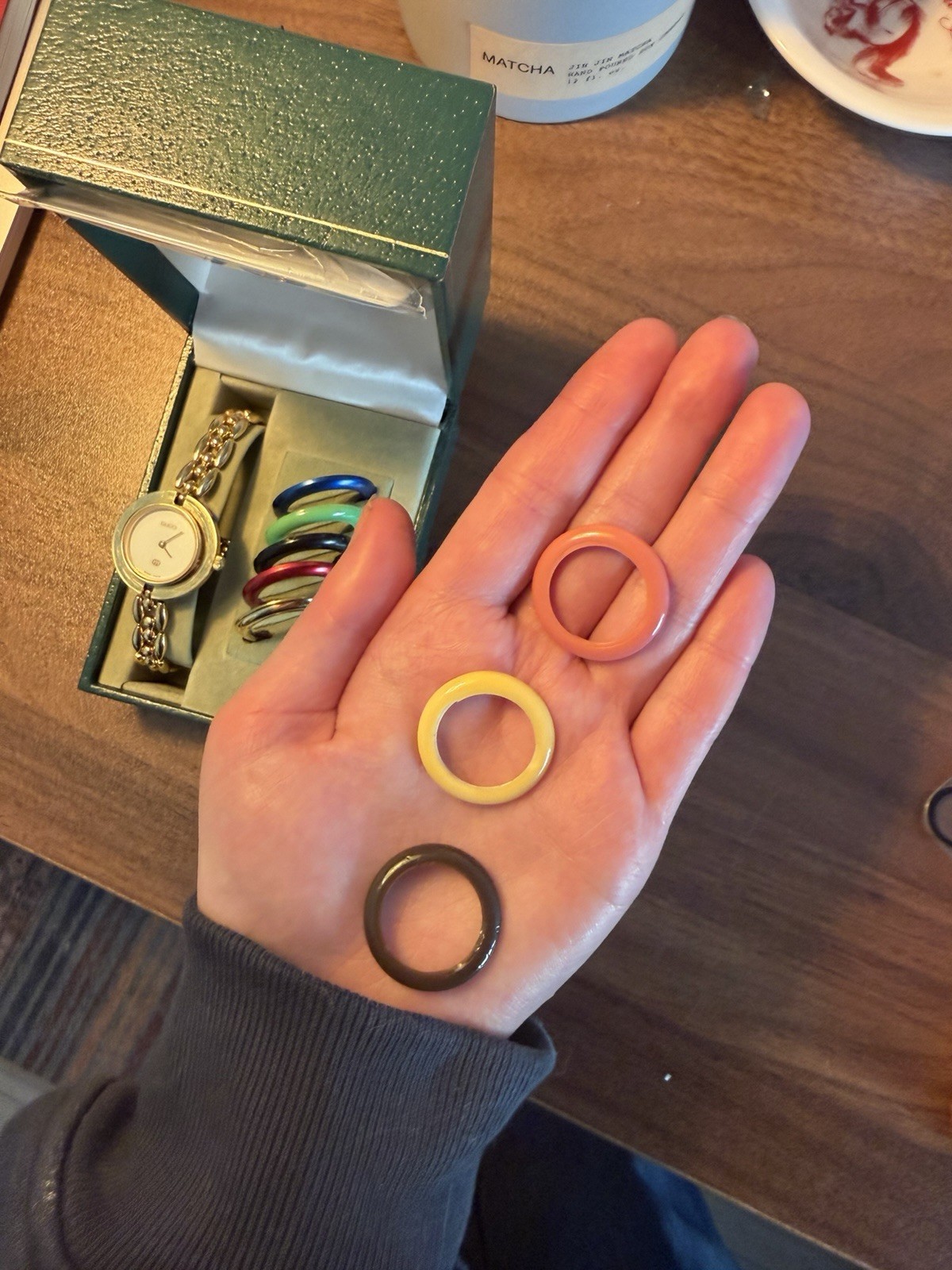 Authentic Gucci Watch with 8 Interchangeable Beze… - image 6