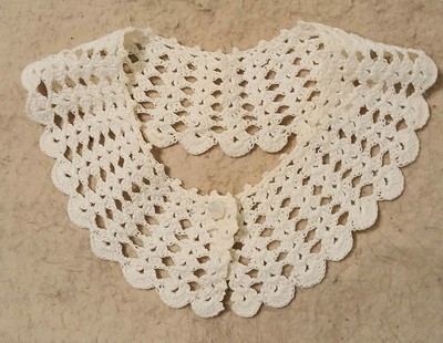 Vtg Women's Ivory Crochet Collar