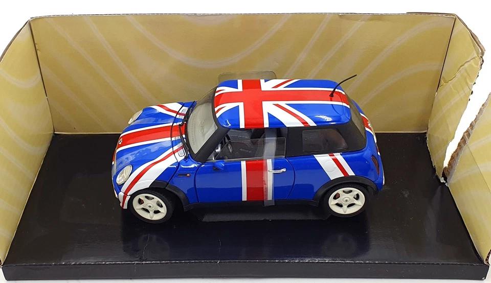 Ertl 1/18 Scale Diecast 33593 - Mini Cooper Austin Powers Union Jack - Image 4 of 4