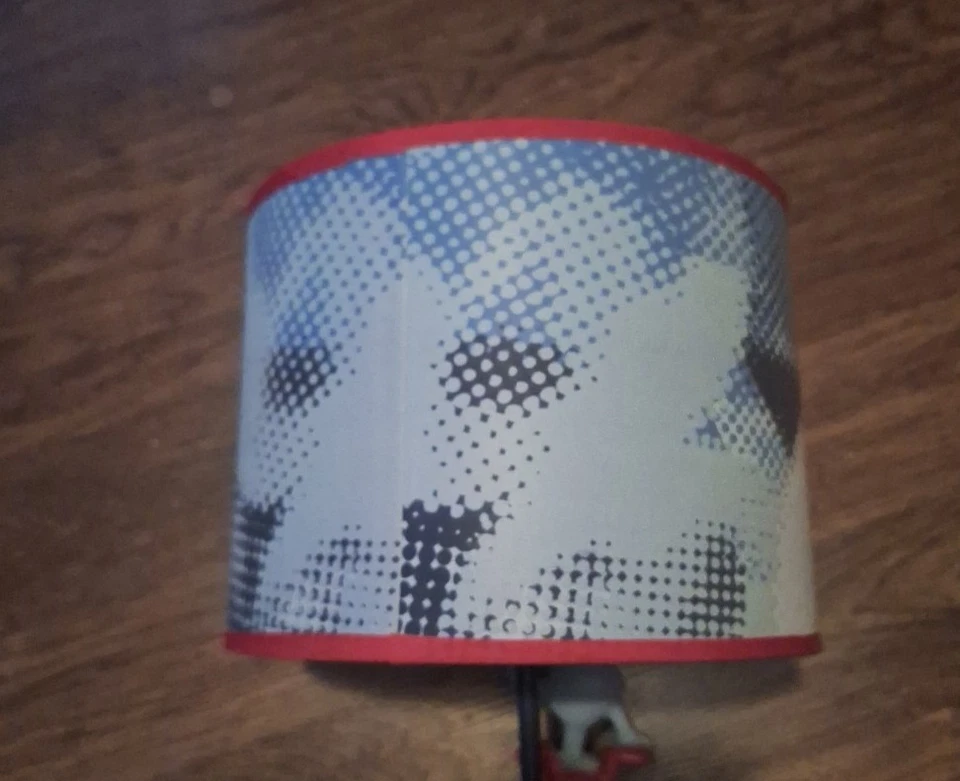 Lámpara Monster exclusiva Babies R Us con pantalla probada funciona 16 pulgadas de alto Foto 3 de 4