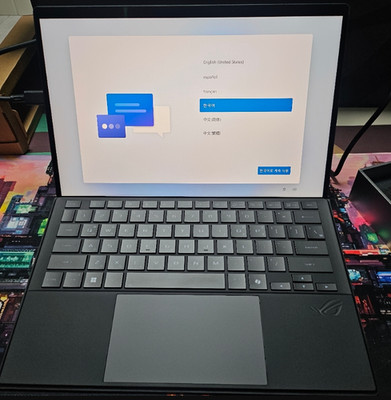 ASUS ROG Flow Z13 GZ302EA-RU007W / Win11 13,4'' AMD AI Max+ 395 32GB/1TB