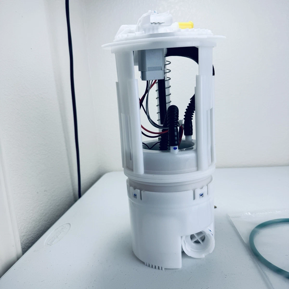 Fuel Pump Assembly Gasoline 05-10 JEEP GRAND CHEROKEE 05143579AF