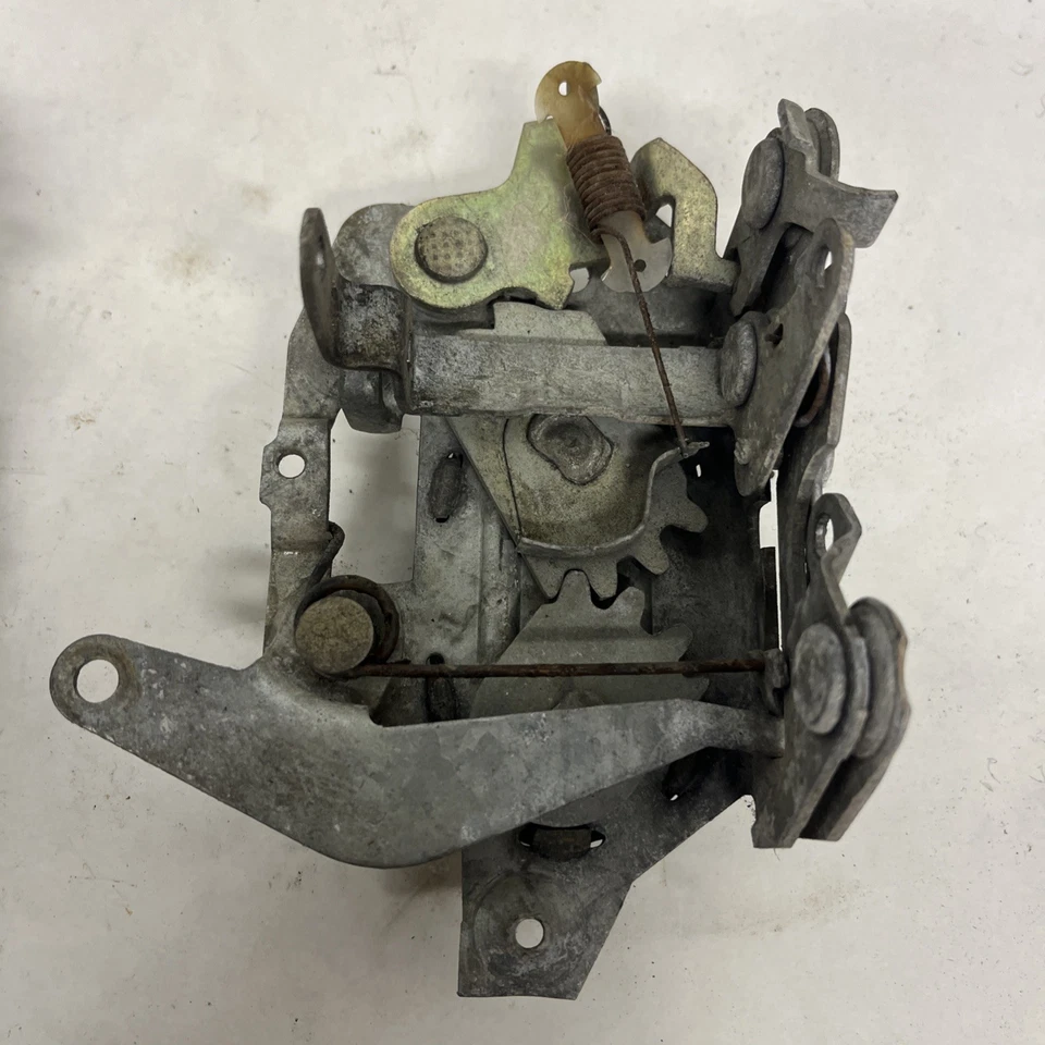 Mustang Cougar 1969 1970 usado buenos pestillos de puerta par conjuntos 69-70 Mach 1 XR7 Foto 3 de 4