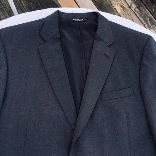 Jos A Bank Classic Traveler's  Collect 100% Wool Charcoal 2 piece Suit 46 Large