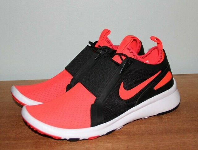 nike current slip on