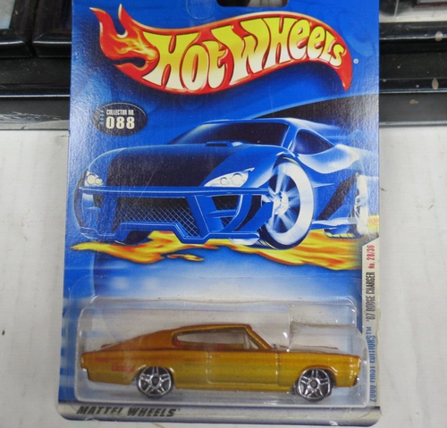 Hot Wheels 2000 First Edition 1967 Dodge Charger #28/36 - Mint In Package - View #8