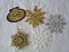  Enchanted Forest Plastic White Silver Gold SNOWFLAKE Ornaments 4 pc Christmas  — photo 3
