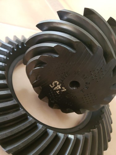 GM 8.5 Ring and Pinion 2.73 gear ratio fits 3 series carrier - Picture 3 of 8