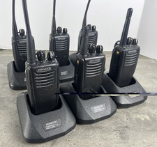 5 Working  1 Parts Kenwood NX-320-K UHF Radios 6 Batteries Charger W/ Batteries