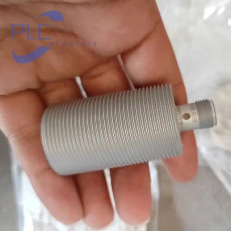 BALLUFF BES02KM BES M30ML-PSC10A-S04G-W sensor brand new free shipping - Image 3 of 4