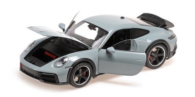 Minichamps 1:18 PORSCHE 911 DAKAR GREEN METALLIC 2022 - 110062071