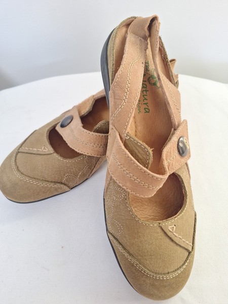 Padders Ladies  Leather Strappy  Flat Shoes Light Mustard/Fawn Size 37 Soft Sole