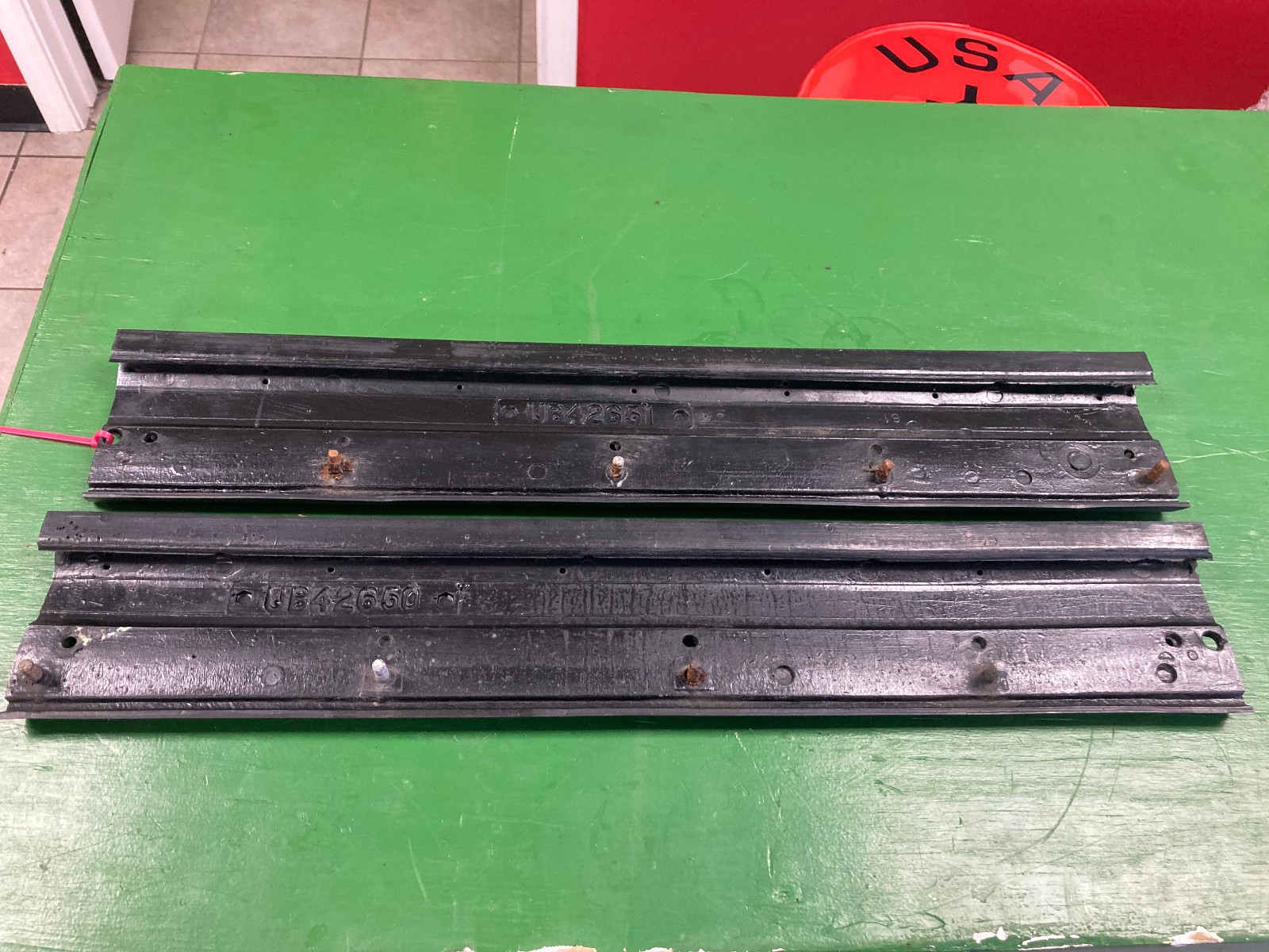 93 Bentley Brooklands/RR  Center Moulding UB42651 UB42650 (L and R)