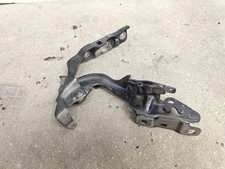 Mercedes-Benz A W176 2013 Scharnier Motorhaube A1768800328 BCE36983