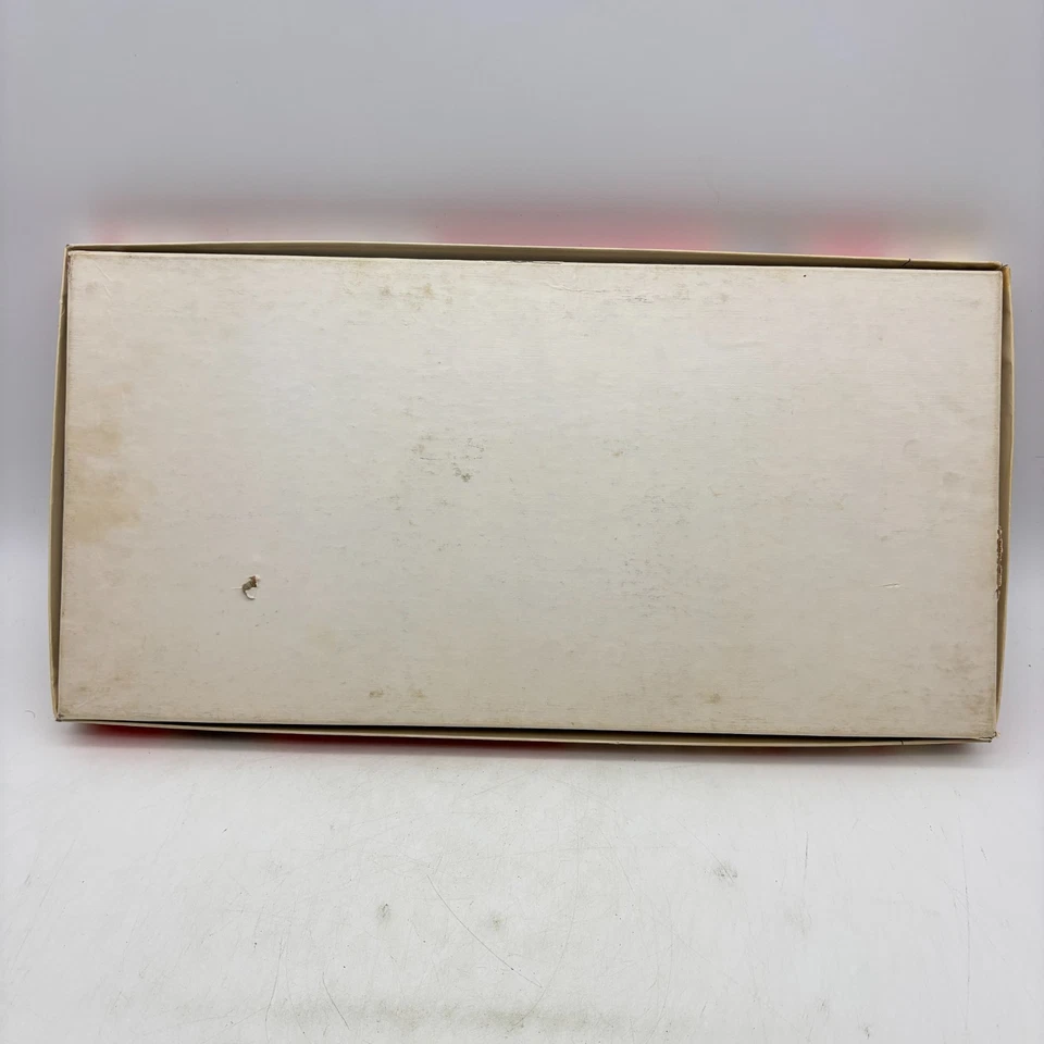 VINTAGE Battleship COMPLETE Milton Bradley 1978 Classic Strategy Board Game Kids - Image 2 of 4