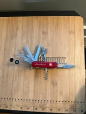 TVC7318 Victorinox Evolution S54 Toolchest Lock Swiss Army Knife Eddie Bauer