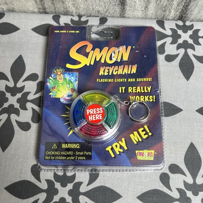 #ad Vintage Simon HASBRO Keychain 1998 New Sealed Fun 4 All $15.00