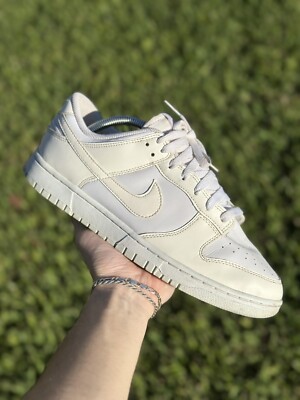 dunks low all white