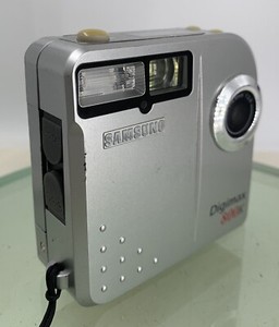 Samsung DIGIMAX 800K SILVER POINT AND SHOOT FILM CAMERA - TESTED - 117