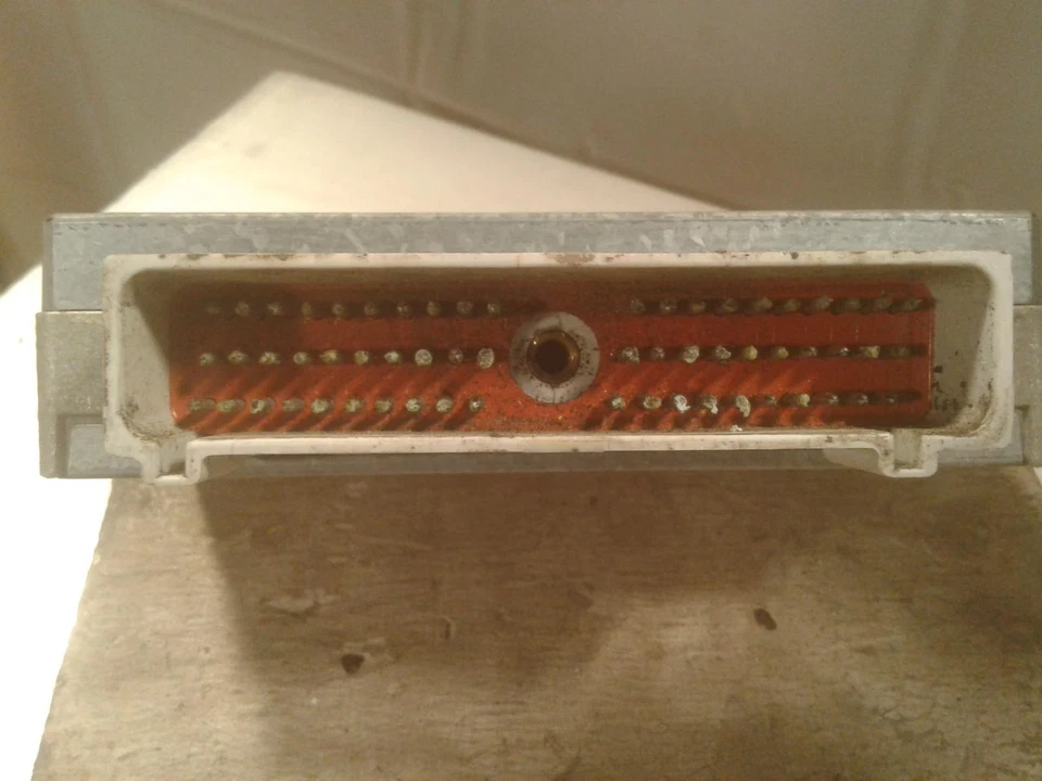 Módulo de control del motor usado se adapta a: Ford Taurus 1991 módulo de control electrónico 6-18 Foto 2 de 4