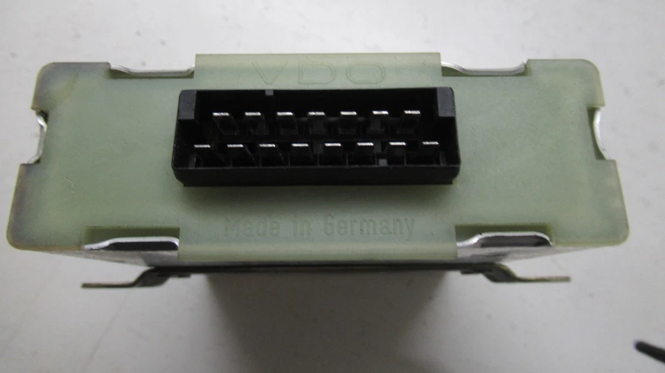 MODULO ECU CRUISE CONTROL BENTLEY BROOKLANDS 1996 - UT11839 - Immagine 3 di 4