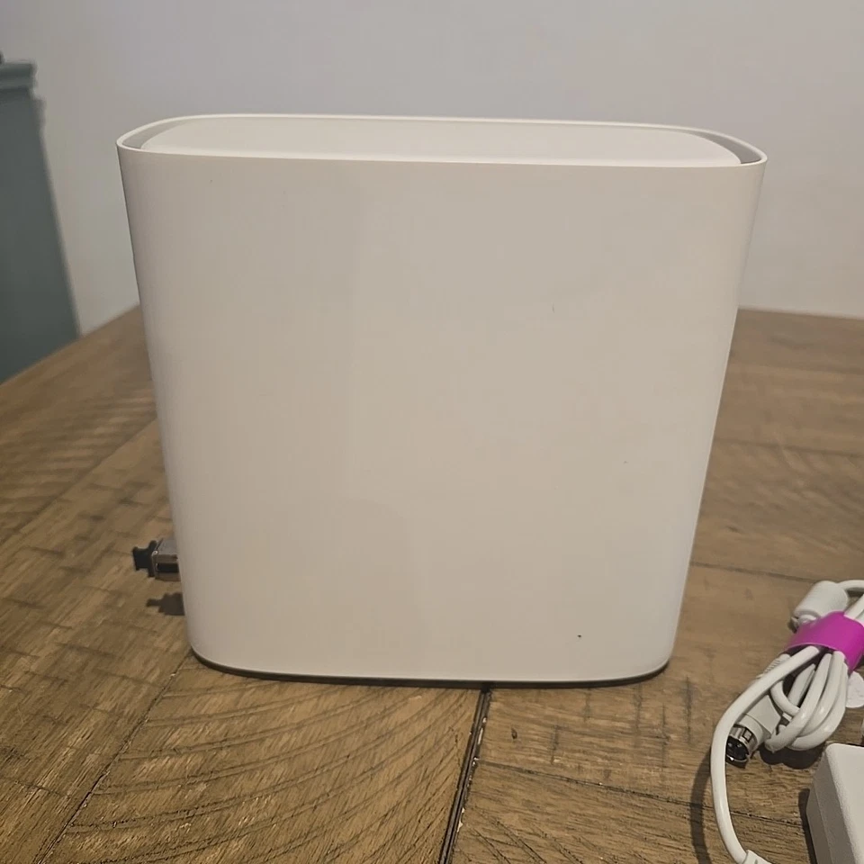 AT&T Cable Modem Router Combo BGW320-500 802.11b/g/n/AC Phone Wi-Fi 4 Port Gatew - Image 4 of 4