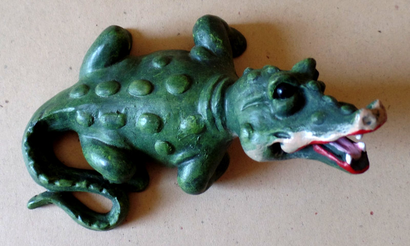 Vintage 1980-1990's Small Resin ALLIGATOR Collectible