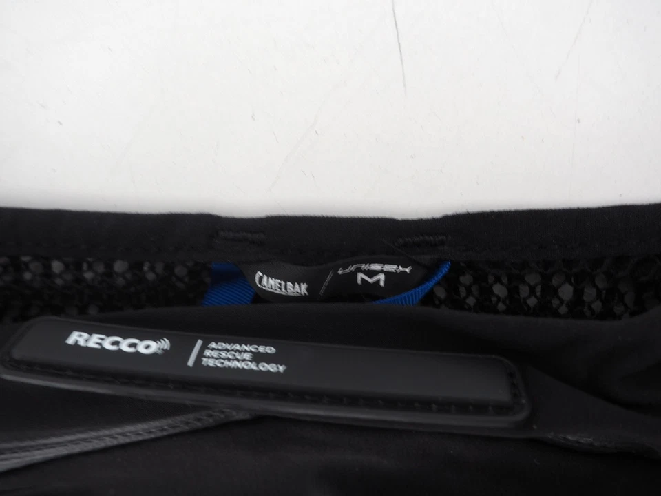 НОВЫЙ! Жилет CamelBak Apex Pro Run средний черный/красный RECCO отражатель жилет для выносливости - Изображение 3 из 4