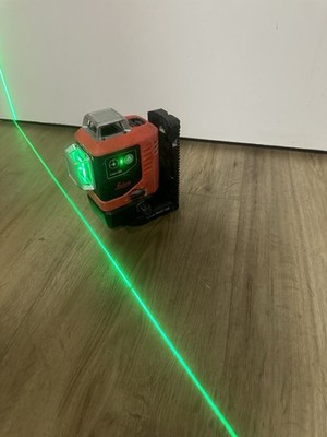 NESTLE LEICA LINO L6G-1 Linienlaser Grün, Li-ionen Akku (Art. 16732000)