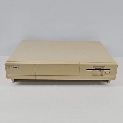 Commodore Amiga 1000 Vintage Personal Computer BR99YB-1000