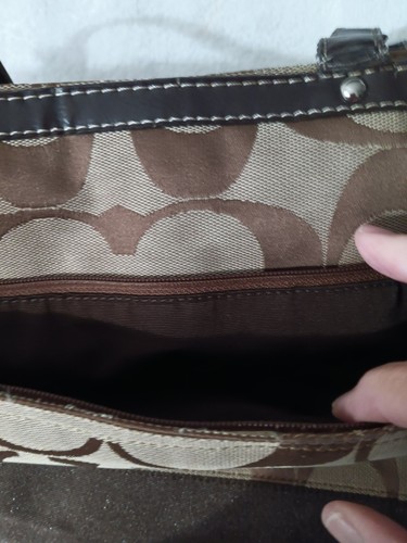 COACH WOMANS XL HANDBAG/TOTE EXTRA STRAP POCKETS No: A1160-F17443 - Picture 6 of 7