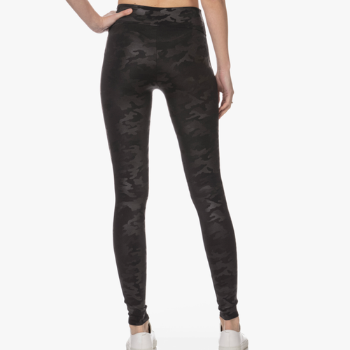  NWOT SPANX Shiny Black Camo Leggings size MEDIUM - Picture 1 of 8