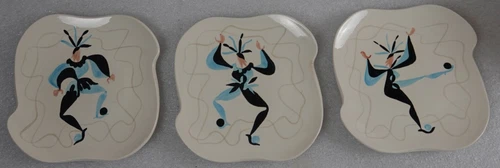 RED WING POTTERY COURT JESTER KERMIS LUNCH PLATES COMPLETE SERIES