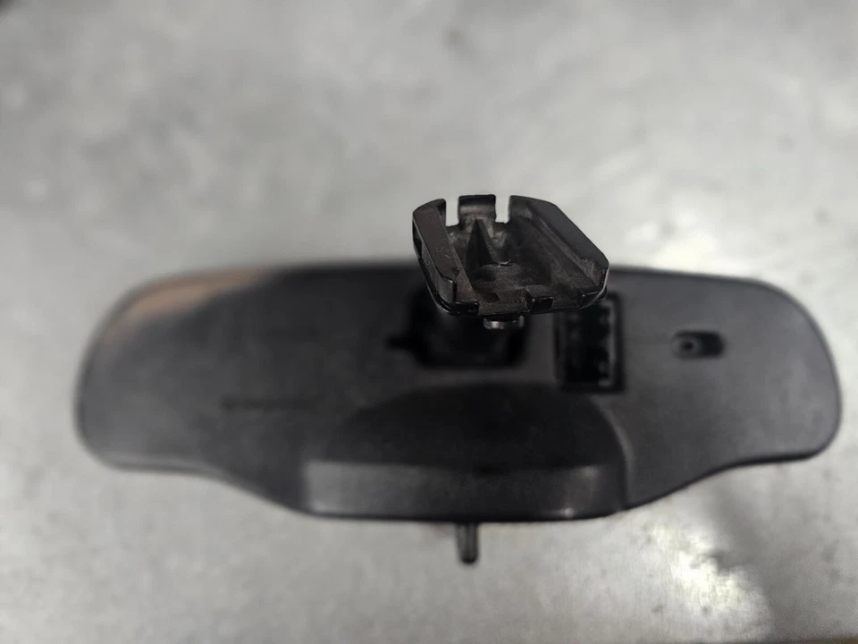 05 06 07 2008 09 10 Espejo retrovisor con telemática Pontiac G 6 Foto 4 de 4