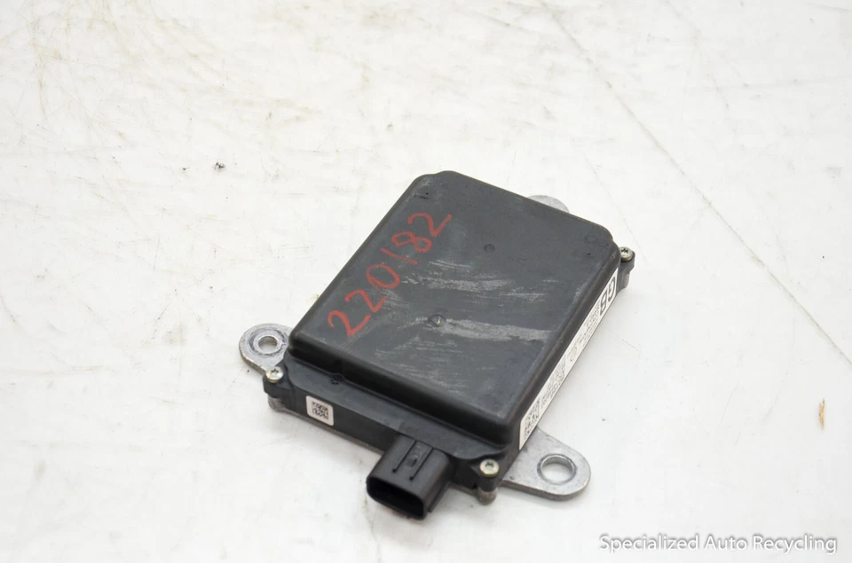 2015 Lexus GS350 BLIND SPOT ALERT MONITOR SENSOR MODULE OEM #88162-0W290 - Изображение 4 из 4