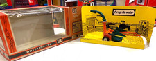 BRITAINS.1:32.FARM.9542.FORAGE HARVESTER.FIRST EDITION.CORN BOX.TRACTOR DRAWN