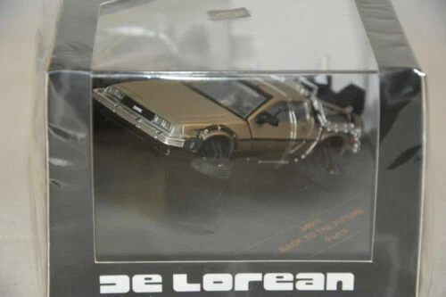 Véhicules miniatures DeLorean sur Retour Vers le futur, 1:43